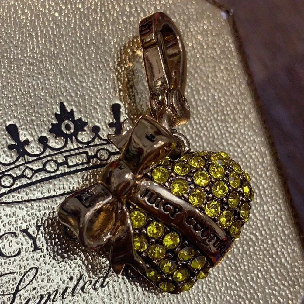 Juicy Couture YELLOW PAVE BANNER PUFF HEART CHARM SWAROVSKI CRYSTALS - Picture 9 of 16